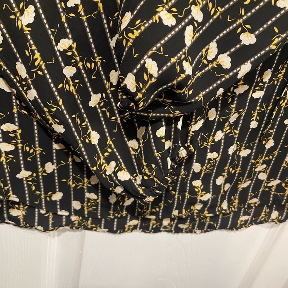 Premise Studio Black Yellow Floral Striped V Neck Tie Long Sleeve Blouse Size M - Picture 8 of 11